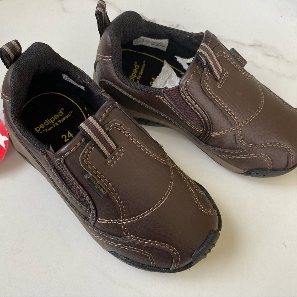 NWOB Pedipeds 24 months Brown loafers